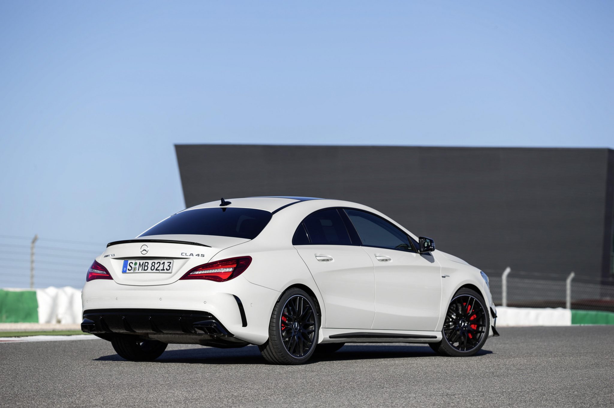 Cla 45 amg. Mercedes Benz CLA 45. Mercedes AMG CLA 45 S. Мерседес Бенц ЦЛА. Мерседес Бенц ЦЛА 45 АМГ.