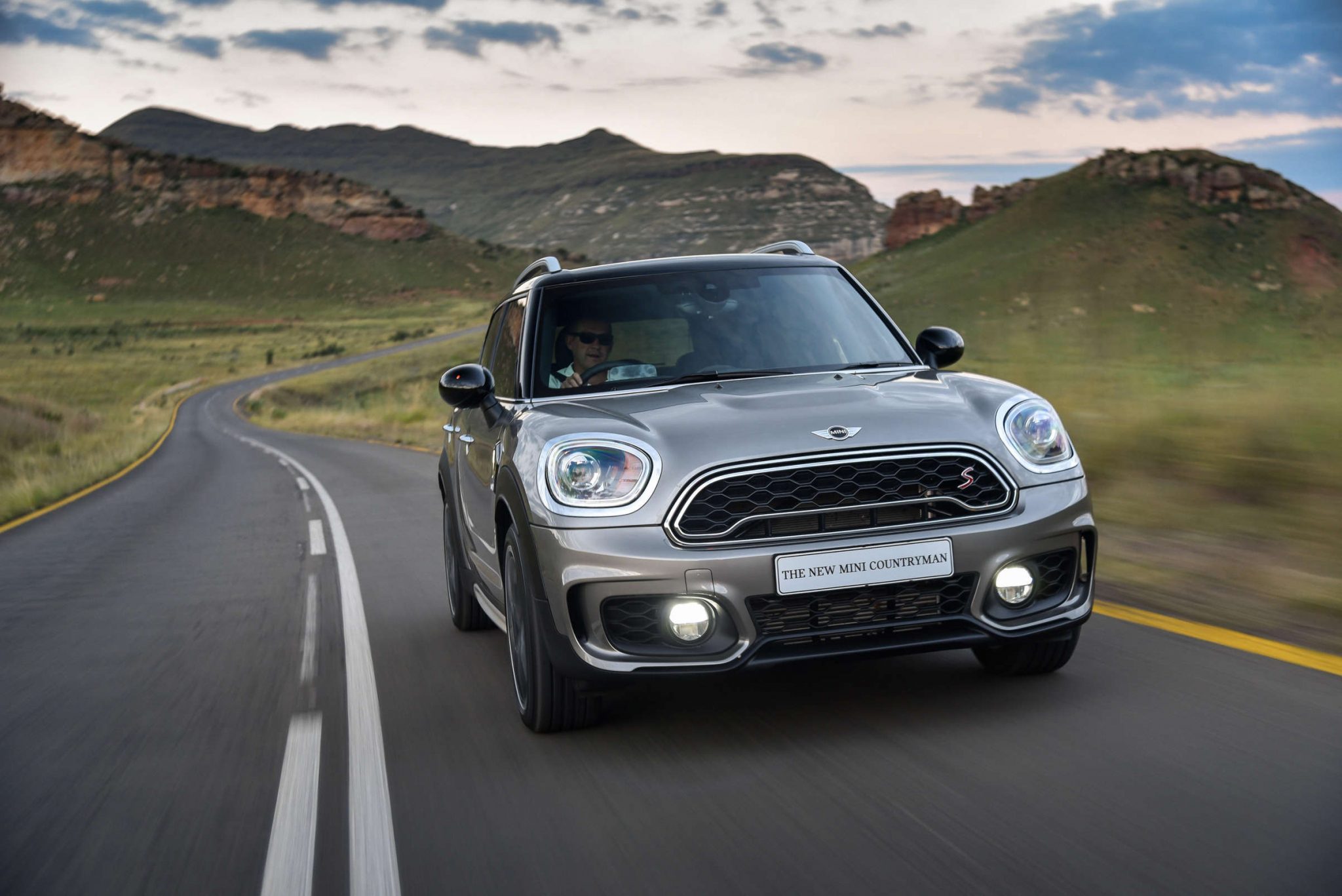 Car Review: The new MINI Countryman - Women on Wheels