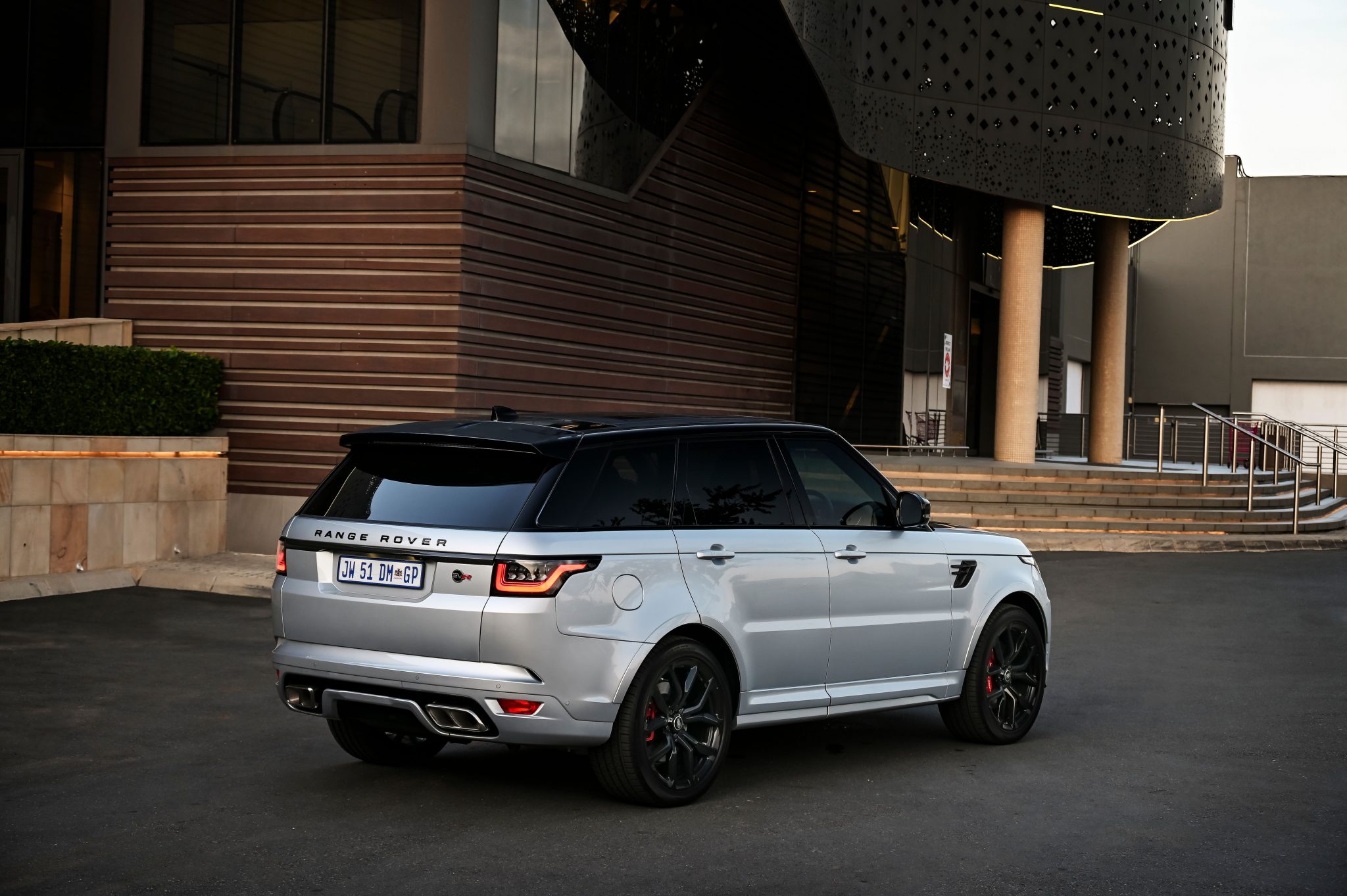 Range Rover Sport SVR 2020 Red