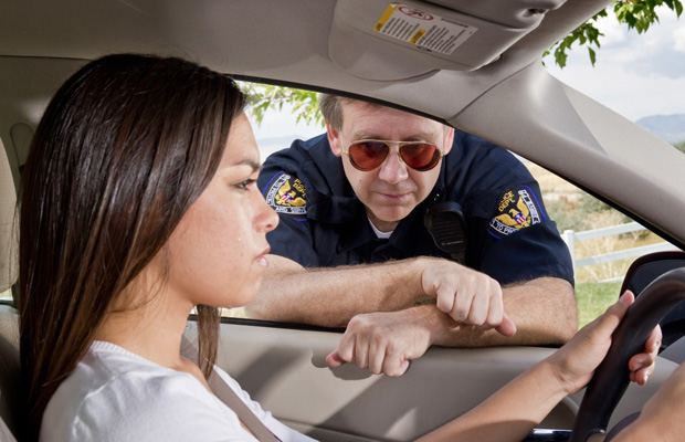 what-are-your-rights-when-you-get-pulled-over-women-on-wheels